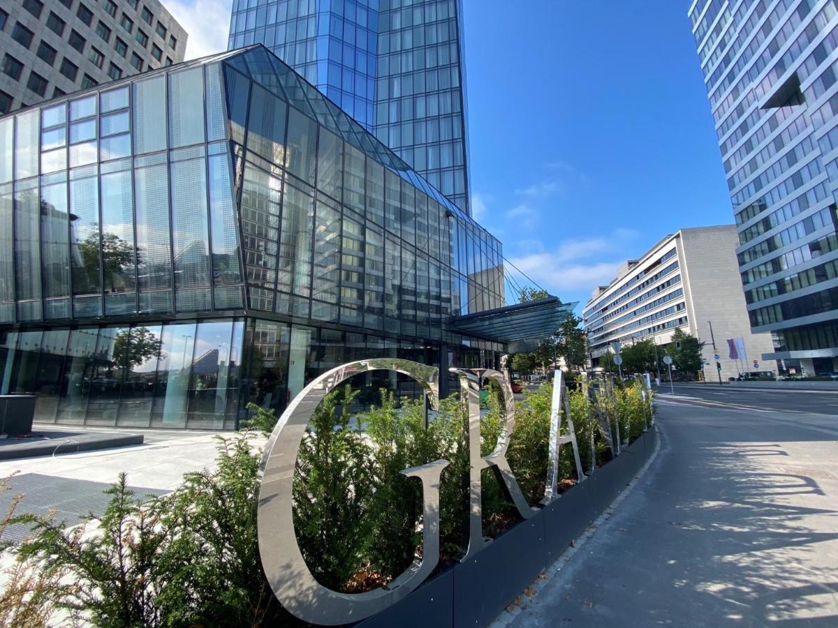 Grand Plaza & Congress Center 5*