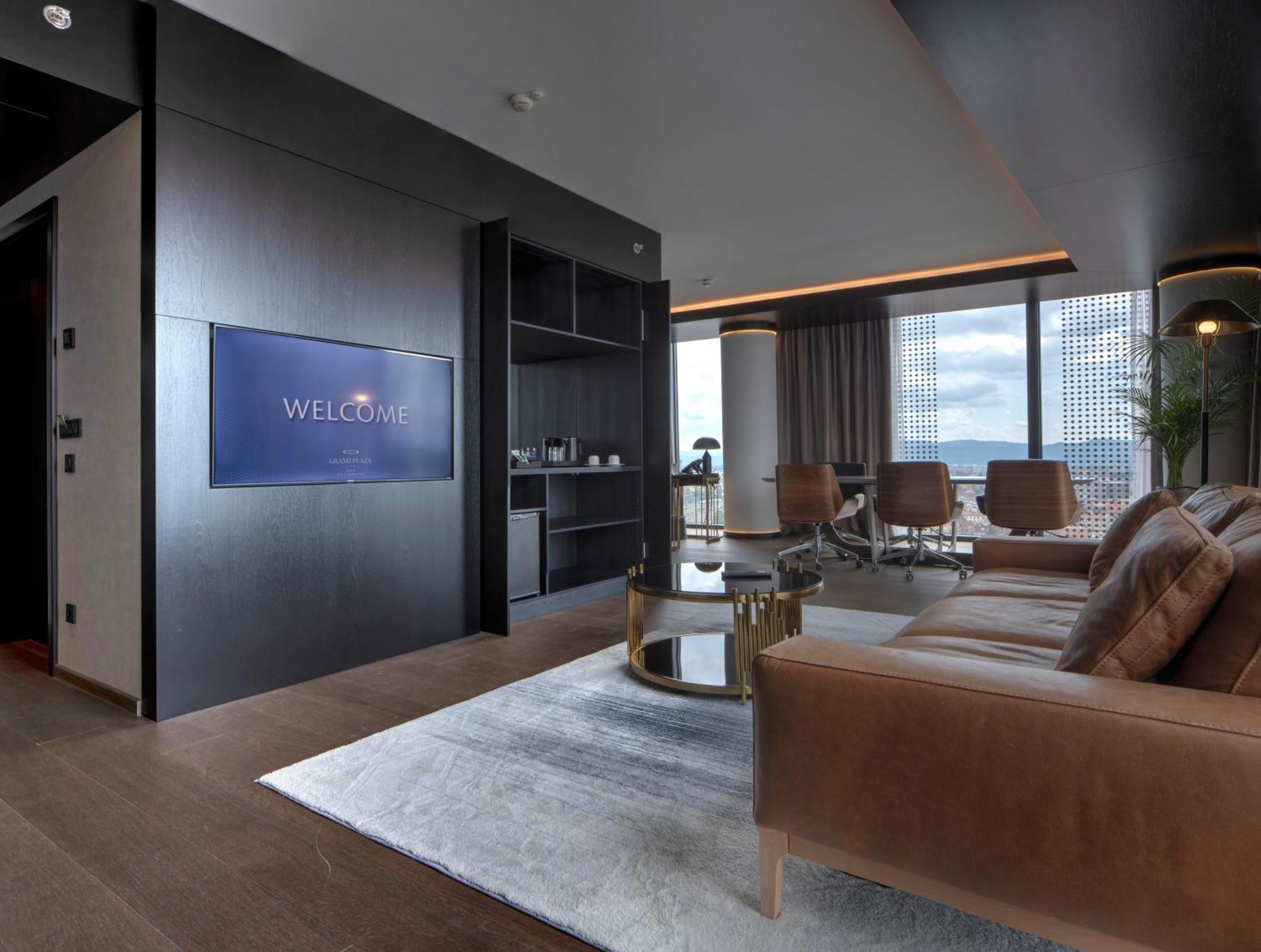 Hotel Grand Plaza & Congress Center 5*