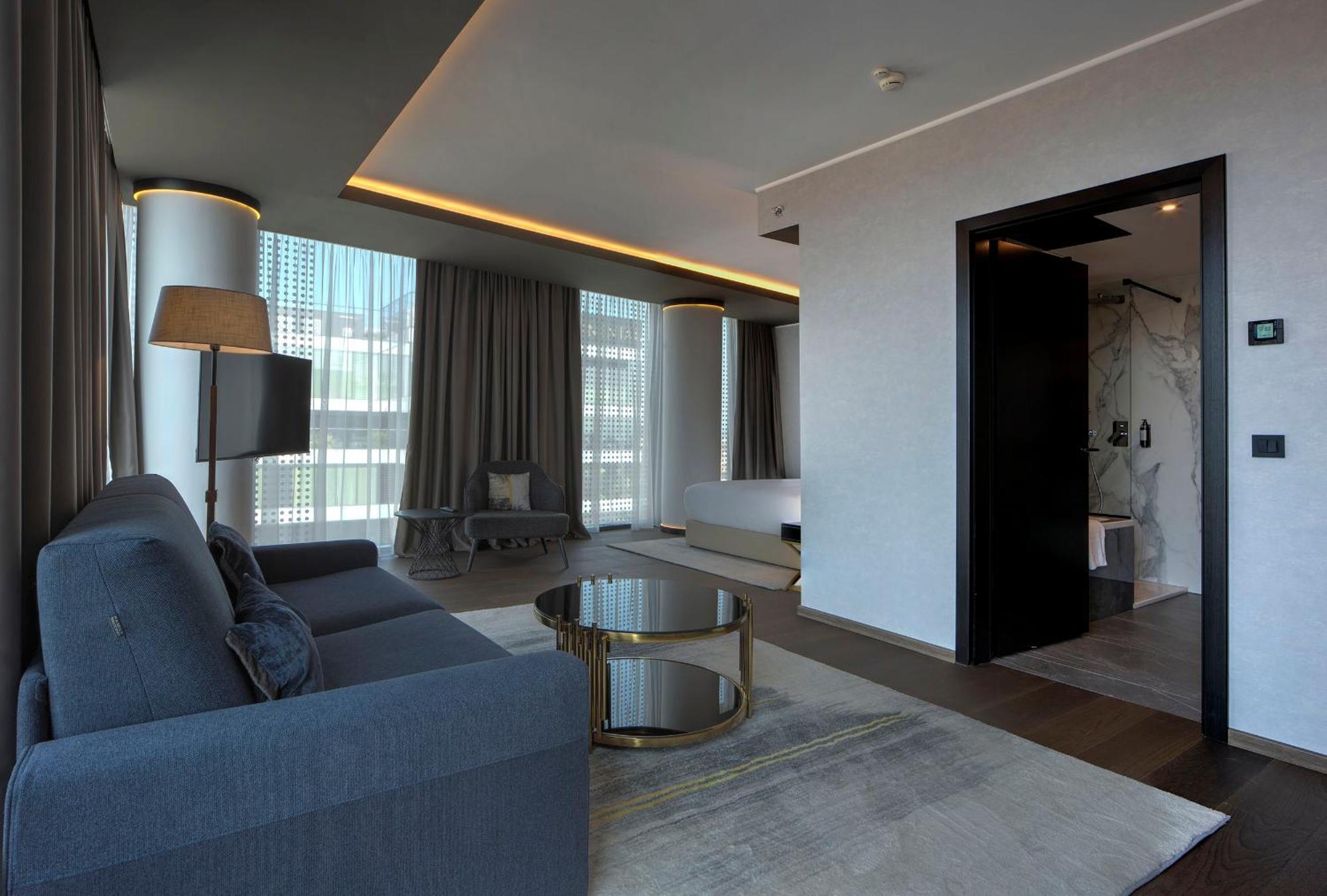 Grand Plaza & Congress Center Hotel 5*